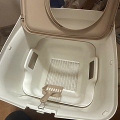 猫用トイレ　アイリスオーヤマ(同じもの２個あります)の画像