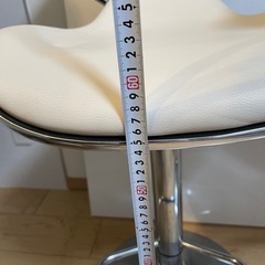 カウンターチェアー　ハイチェアー　昇降回転バーチェア　2脚セット ダイニングキッチン ホワイト レザーの画像
