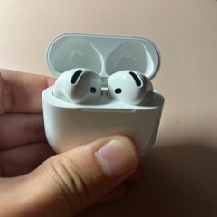 Airpods第4世代の画像