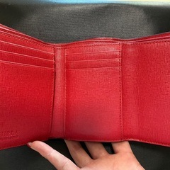 FURLA三つ折り財布　赤の画像