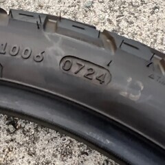 バイクタイヤ　中古品　バリ山　100/90/R19の画像