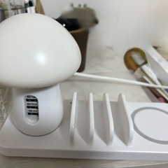 ライト付きUSB充電スタンドの画像
