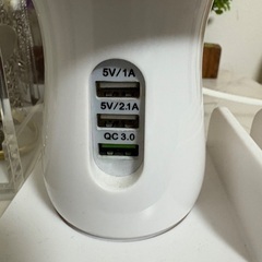 ライト付きUSB充電スタンドの画像