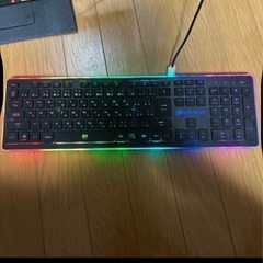 モニター　キーボードセットの画像