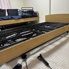 電動スリーモーターシングル
ベットの画像