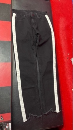 DSQUARED2  ジーンズ サイズ28