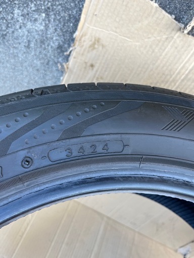 ヨコハマ BluEarth RV03 205/55R17 タイヤ2本セット!