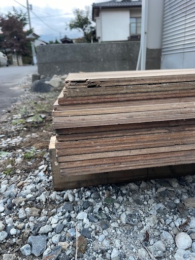 コンパネ14枚+半端コンパネ数枚