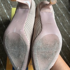 ニット生地　パンプス　24.5cm 着用1日の画像