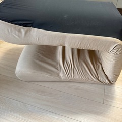 2WAY自由自在な座椅子の画像