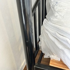 おしゃれなアイアン2段ベッドの画像