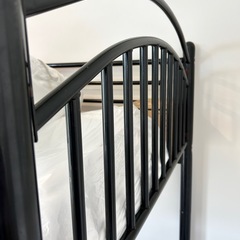 おしゃれなアイアン2段ベッドの画像