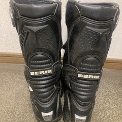 ベリックレーシングブーツの画像