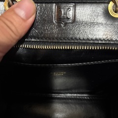 CELINE ショルダーバック　ブラゾン型押し　個人断捨離　鑑定済みの画像