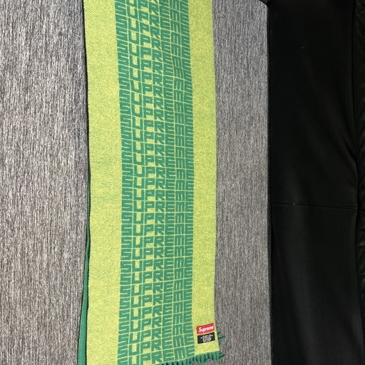 SUPREMEシュプリームマフラー　個人断捨離　鑑定済み SUPREME シュプリームマフラー 個人断捨離 鑑定済