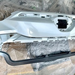 TOYOTA カローラクロス フロントバンパー トヨタの画像