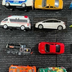 ミニカー 16台　収納ボックス　セットの画像