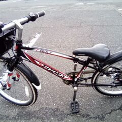 22インチ　男の子自転車　LEDオートライト　変速　黒の画像