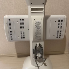 日本エー・アイ・シー株式会社製の遠赤外線グラファイトヒーター「AEH-2G10N」
の画像