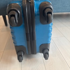 スーツケース(機内持ち込み可能)の画像
