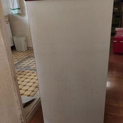 引き出しタンスの画像
