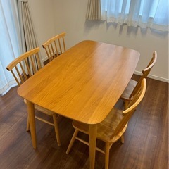 ダイニングテーブルセットの画像