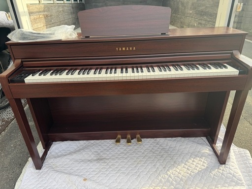 中古美品 YAMAHAヤマハ電子ピアノCLP-535M 2016年製　専用椅子付き