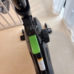 FITBOX トレーニングバイク フィットネスバイク エアロバイク スピンバイク 静音 ダイエット器具 組み立て簡単 トレーニングの画像