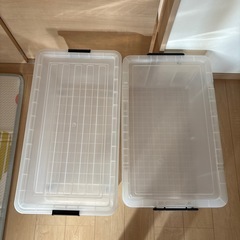 収納ケース　二個の画像