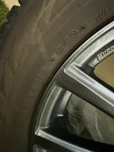 2022年製175/65R15スタッドレスタイヤ　ブリヂストンVRX2