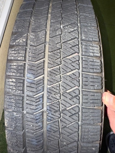 2022年製175/65R15スタッドレスタイヤ　ブリヂストンVRX2