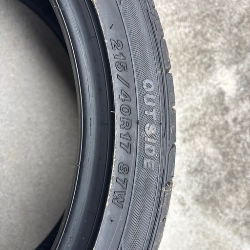 グッドイヤー　　215 40 17インチ　4本