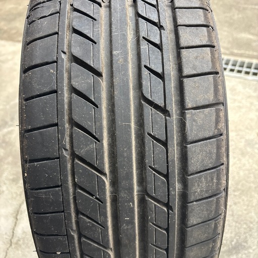 グッドイヤー　　215 40 17インチ　4本