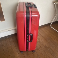 スーツケースの画像