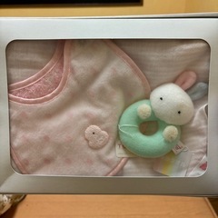 よだれかけ　などの画像