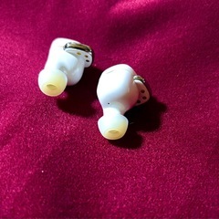 ★【オーディオテクニカ ワイヤレスイヤホン サンドホワイト】★美品☆★の画像