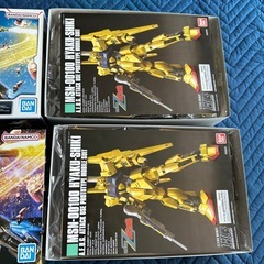 ガンプラ　百式（ゴールドコーティング）、百式（REVIVE）の画像