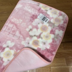 【新品】花柄⭕️2枚合わせブランケットの画像