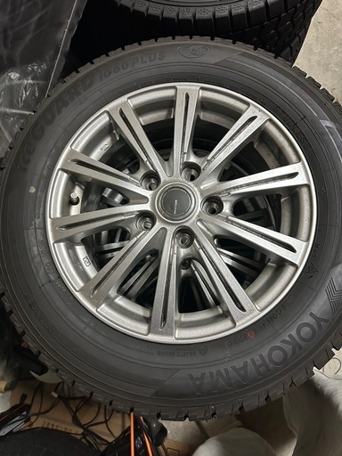 スタッドレスタイヤ