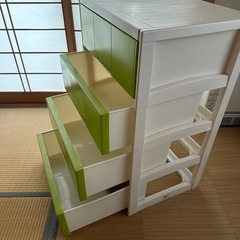 ⭐︎断捨離中‼️ 衣装ケース４段⭐︎の画像