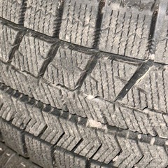 受付終了、・ブリヂストンスタッドレスタイヤ155/65R13残りミゾ約7ミリの画像