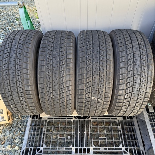 25日26日引き取り限定価格！！265/60R18 ブリヂストンDM-V3 スタッドレス4本 ハイラックス ランクルプラド パジェロ他SUV 2022年製造 BRIDGESTONE BLIZZAK