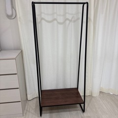 ハンガーラックの画像
