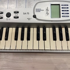 電子ピアノの画像