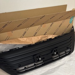 ハリアー　純正グリルの画像