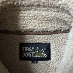 新品未使用　First downジャケットの画像