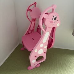 トイレの踏み台と子供便座の画像