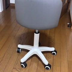 椅子PUレザーイスデスクチェア子供用の画像