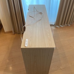 木目調　机　テーブル　コンセント付きの画像