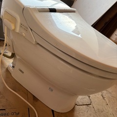 ウォシュレットトイレTOTO ウォシュレット 温水洗浄便座TCF9581 N11 引き取り限定の画像